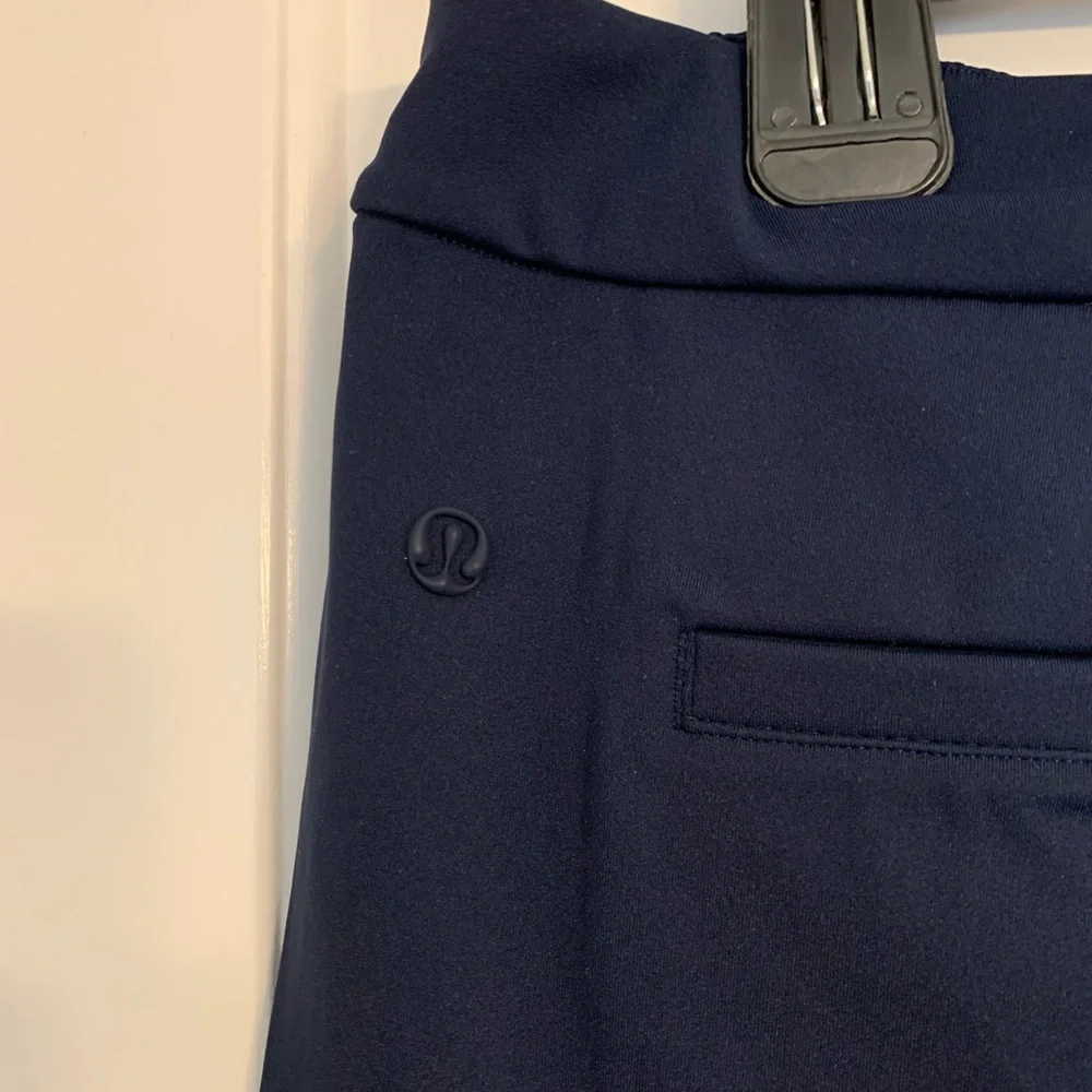 Lululemon Tapered-Leg Mid-Rise Pant 7/8 Length in True Navy